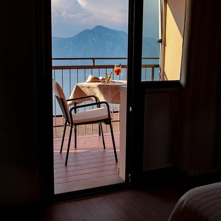 Hotel San Zeno San Zeno di Montagna Exterior photo